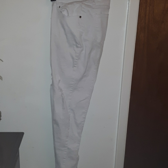 White jeans - Picture 2 of 4